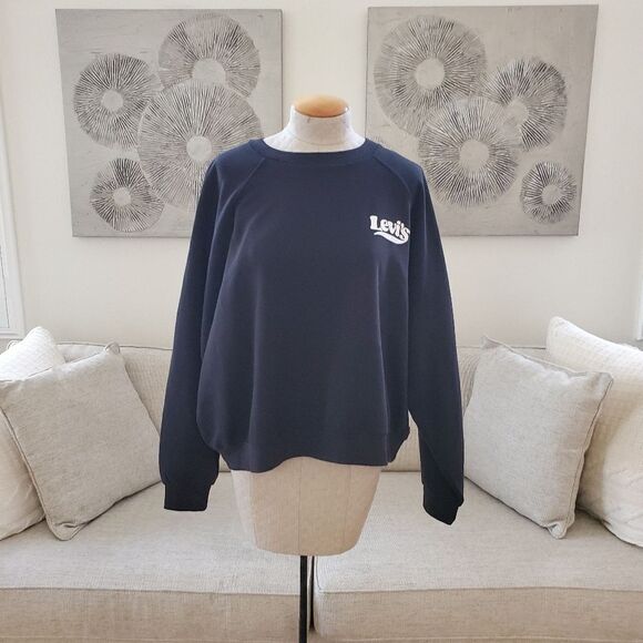 Levi's Trendy Plus Size Logo Sweatshirt - Picture 2 of 10